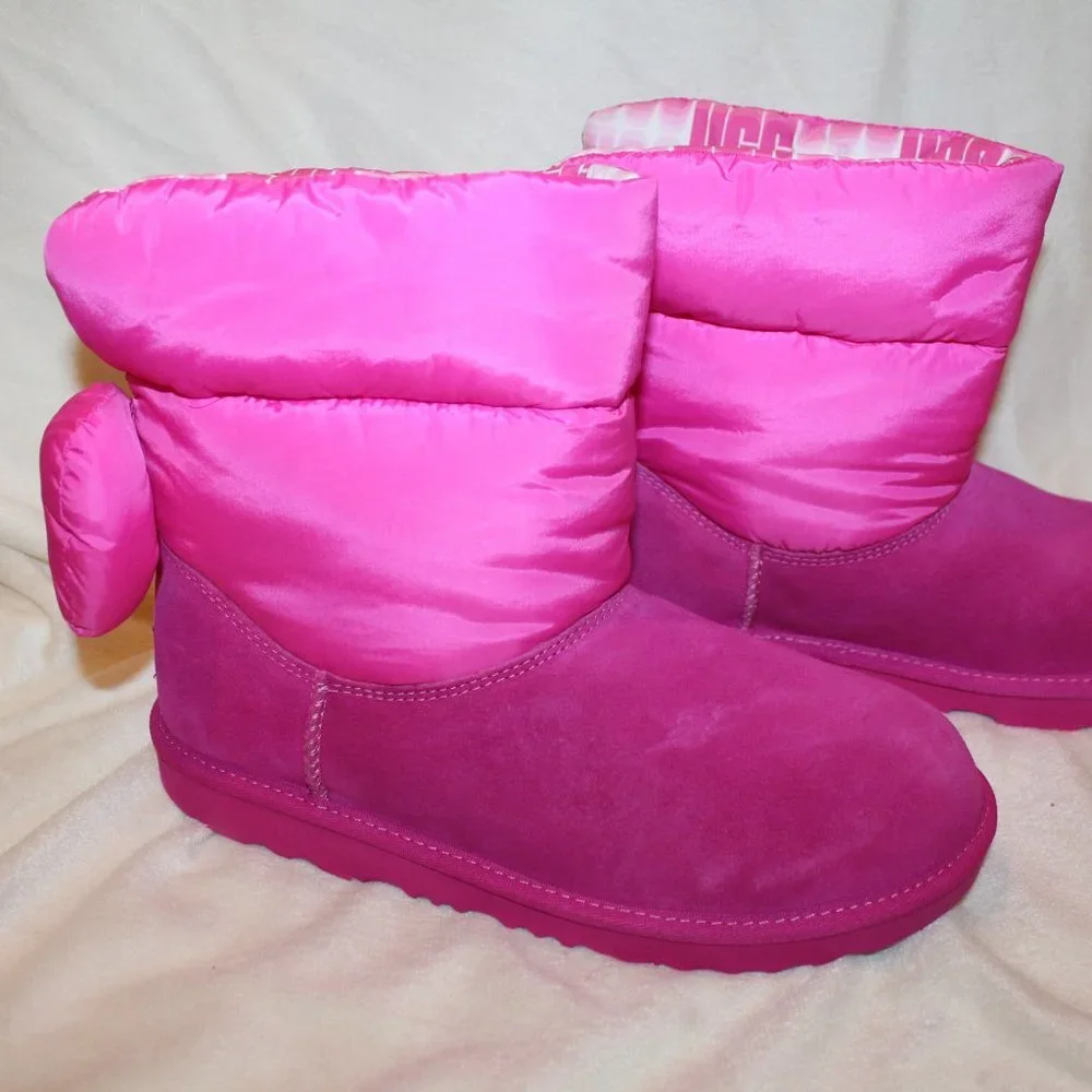 NIB UGG‎ GIRLS CLASSIC SHORT BAILEY BOW MAXI WAVELENGTH SUEDE PUFFER BOOTS PINK